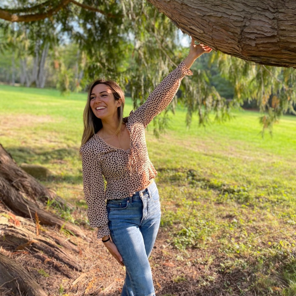 Meet your Posher, Monica